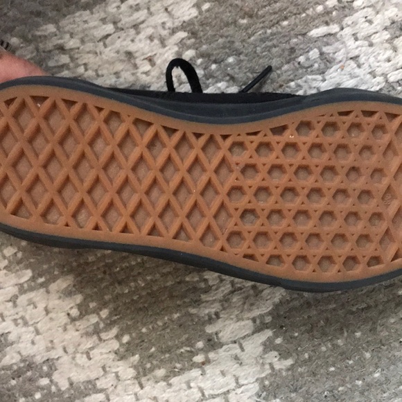 Vans - Picture 3 of 3